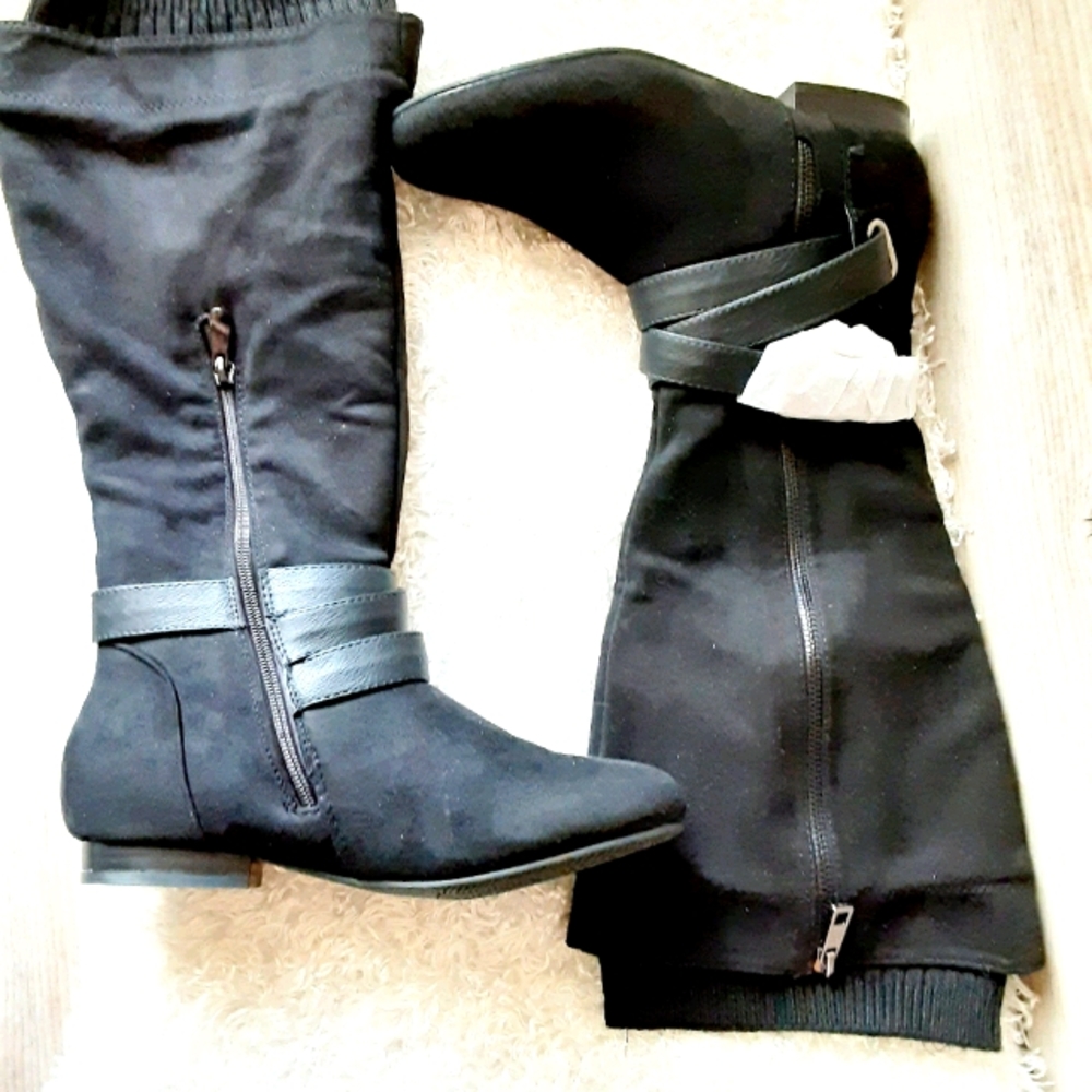Women's black boots size 6.5 New